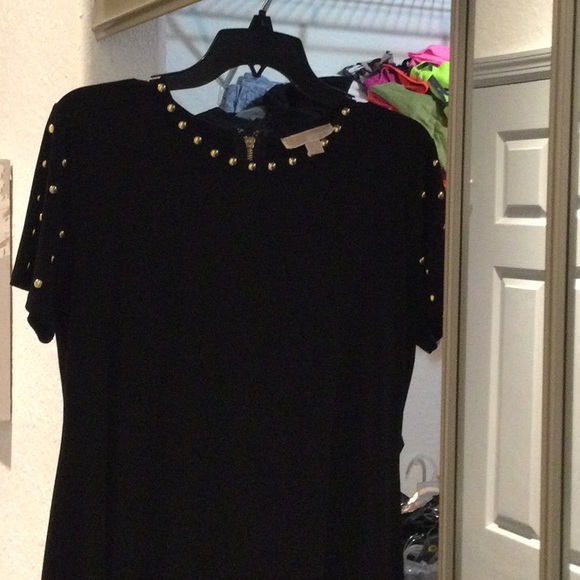 Dress - Picture 4 of 4